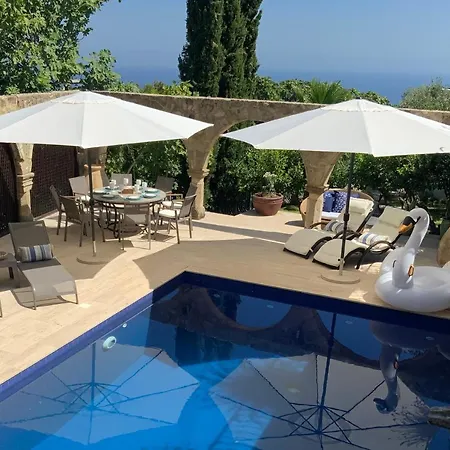 The Summerhouse Kyrenia 别墅 凯里尼亚