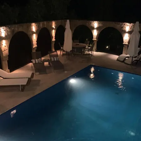 The Summerhouse Kyrenia 别墅 凯里尼亚